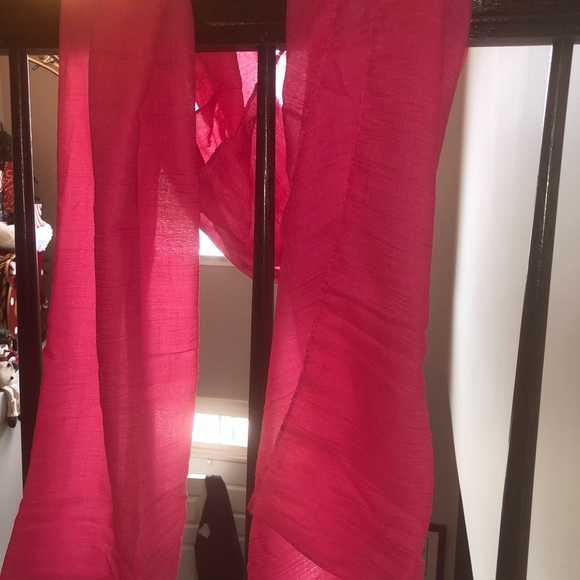 Rose Red long scarf - Picture 4 of 5